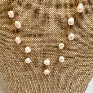 Delicate Cream Pearl Necklace -